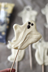 Halloween White Chocolate Ghosts